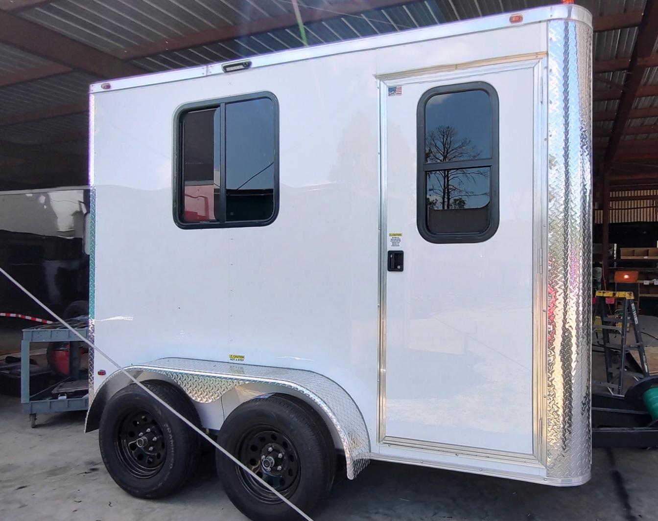 Fiber optic trailer 6X10 White